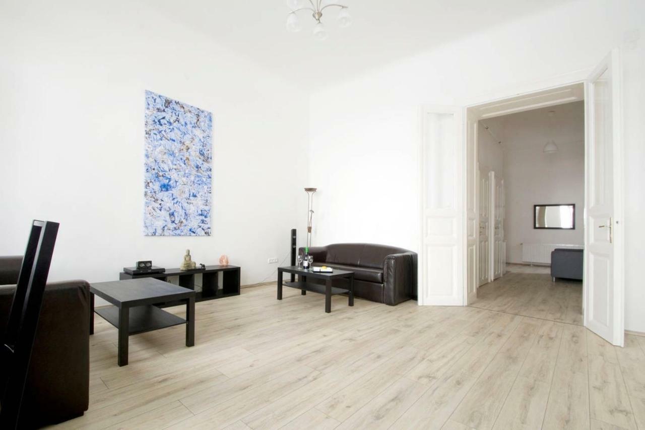Apartment Andrassy Budapeste Exterior foto